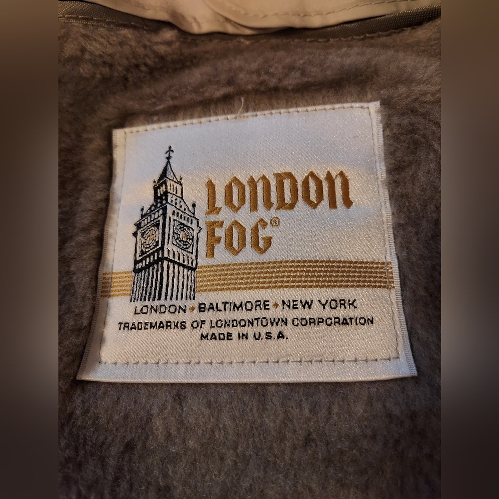 London Fog Vintage Beige Trench Coat With Removable Faux Fur Lining 48L NWOT - Picture 3 of 7